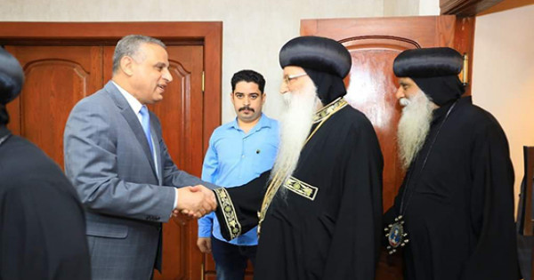 الانبا اسحق يهنىء قيادات محافظة سوهاج بعيد الأضحى المبارك