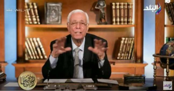 حسام موافي يكشف مخاطر الصداع العنقودي.. ينذر بالإصابة بورم في المخ