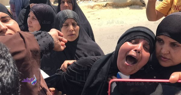 حزن شديد من أسر الضحايا بعد تأجيل محاكمة مذبحة الريف الأوروبي .. فيديو وصور