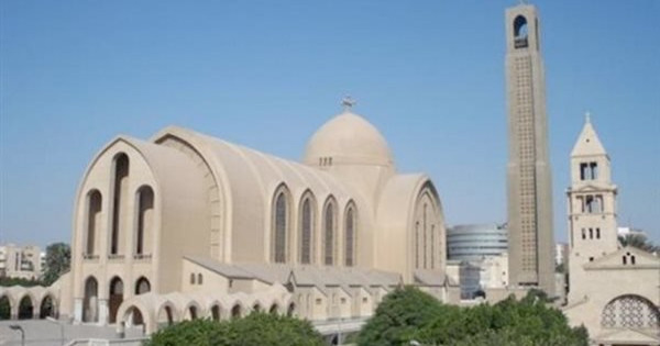 أخوّة دافئة.. موقع أمريكي: الكنيسة المصرية تمنح توأمتها الروسية أهم مقر بإفريقيا
