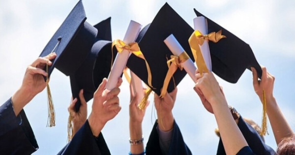 عروض خاصة للطلاب بعد نتيجة الثانوية العامة 2022.. «50% خصومات على التورتة»