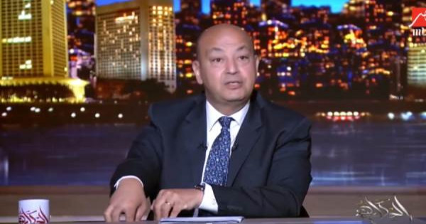« بص في ورقتك».. عمرو اديب: ماتتكلمش مين اشترى فيلا ومين كل في مطعم وفاتورته كام .. فيديو