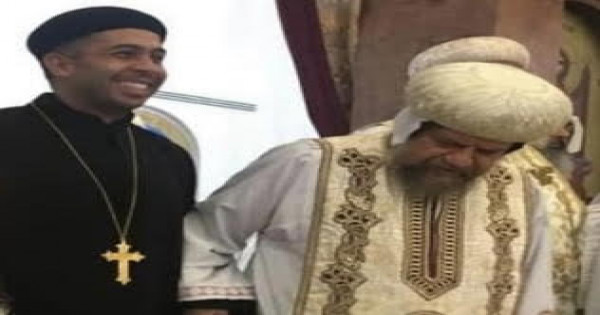 صور سيامة القس كيرلس بيد مطران وأساقفة لوس انجلوس على كنيسة البابا كيرلس السادس بولاية كاليفورنيا