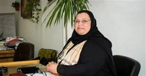 استاذة جامعية : تراب جزمة زوجي علي دماغي من فوق .. قبل ما ادخل شقتي باقلع كل الالقاب والشهادات وبابقى جوه البيت الست امينة وهو سي السيد بكل رضا ومحبة