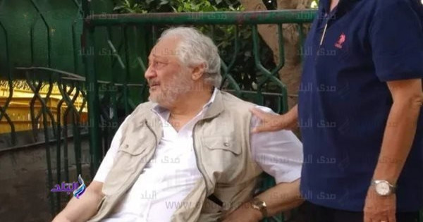شاهد.. خالد زكي يبكي بحرقة على وفاة زوجته