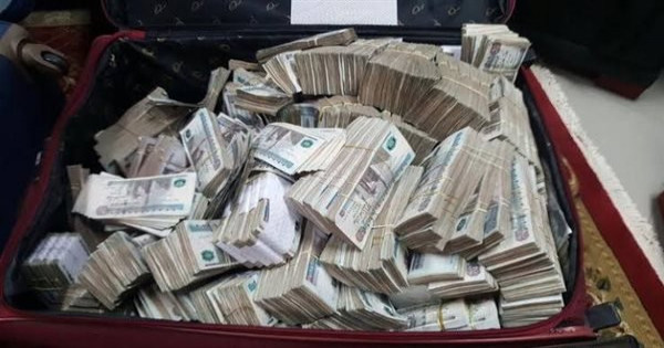 إحالة أمين حفظ محكمة شبرا الخيمة ورجل أعمال عربي وآخرين للجنايات