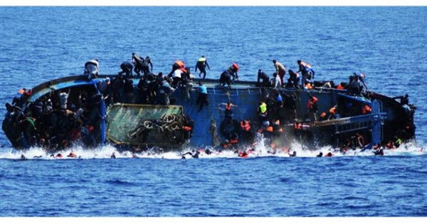العثور على جثث 15 شخصًا إثر غرق قارب هجرة قرب سواحل سوريا