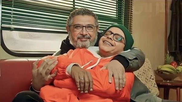 محمد هنيدي يداعب ماجد الكدواني بذكريات "عسكر في المعسكر"