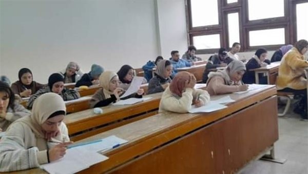 واضعة امتحان ألسن عين شمس تكشف لغز أغنية ويجز: نربط الطلاب بالواقع