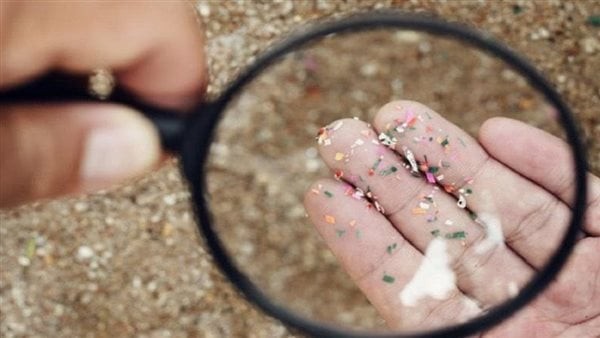 الأمطار البلاستيكية خطر داهم يهدد حياة الإنسان وتسبب أمراضا خطيرة