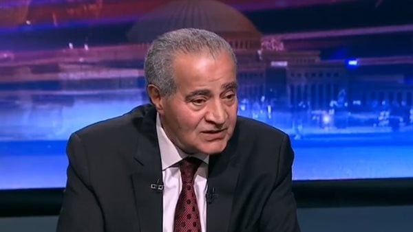وزير التموين يعتذر على الهواء بسبب أزمة السكر..ويوجه رسالة صارمة لجميع المصريين|فيديو