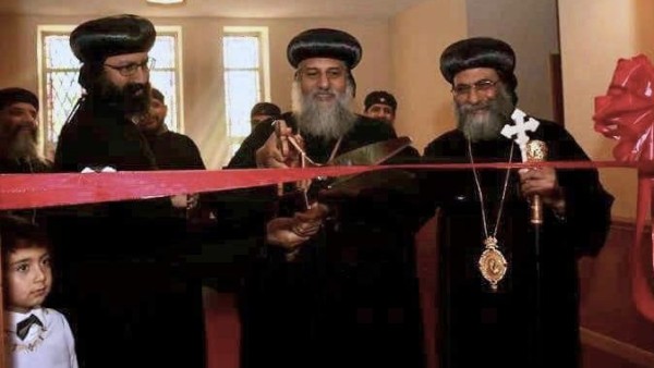 بالصور.. افتتاح كنيسة جديدة ورسامة كاهن جديد بولاية كارولينا الشمالية بيد ثلاث أساقفة