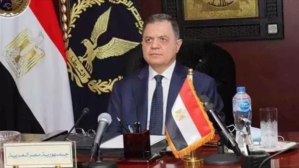 لأسباب تتعلق بالصالح العام.. قرار وزاري بإبعاد 4 أجانب إلى خارج البلاد
