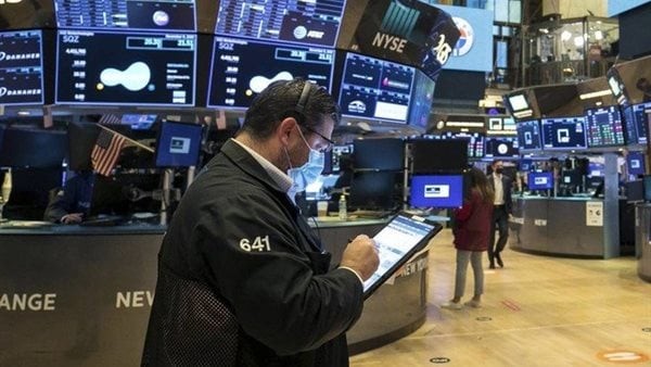 الذكاء الاصطناعي يقود مؤشرات الأسهم الأمريكية للارتفاع هذا الأسبوع