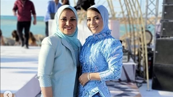 ابنة هبة قطب: شخص تحرش بي وضربني أنا ووالدتي بالشيخ زايد