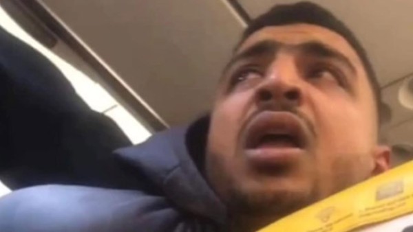 بسبب كلمة "أحب الله".. راكب مصري يتسبب في هبوط اضطراري لطائرة في إيطاليا بعد أن ظنوا أنه إرهابي