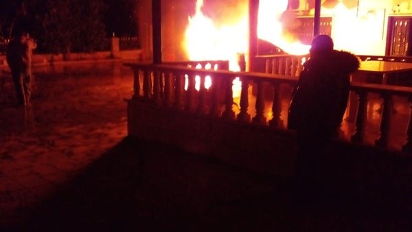 شاب لبناني يلقي قنابل على منزل عائلة حبيبته بعد رفضه