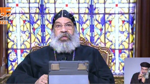 لماذا قال المسيح على الصليب: "إلهي إلهي لماذا تركتني"؟.. الأنبا رافائيل يجيب
