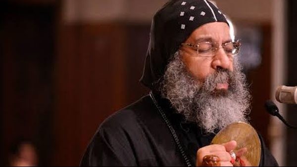 في عيد رهبنته.. الأنبا رافائيل: صلوا من أجل ضعفي - صور نادرة