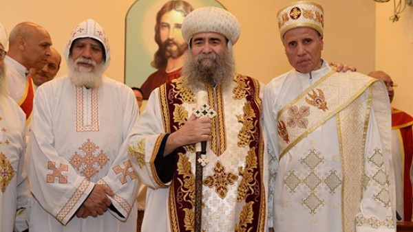 الأنبا يؤانس يصلى قداس عيد الصليب بدير العذراء بدرنكة ويقوم بسيامة دياكون
