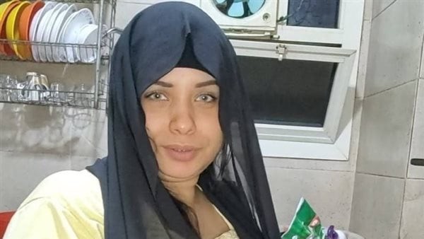 فيديوهات عارية ومحادثات مخلة.. فحص هاتف نبوية أنوش يكشف مفاجأة ومكالمة الفيديو بـ 2500 جنيه |صور
