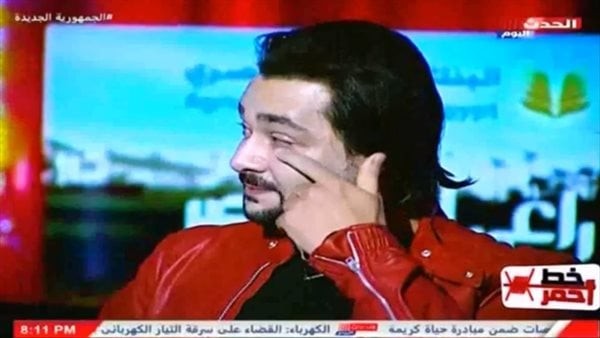 طليق منة عرفة ينهار على الهواء: ضهري اتكسر بعد وفاة والدي |شاهد