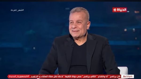 بيتريّقوا على وطنيته | لفظ خارج من شريف منير بسبب هؤلاء.. فيديو