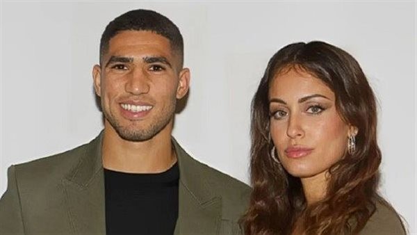 زوجة اللاعب أشرف حكيمي تعلن انفصالها عنه