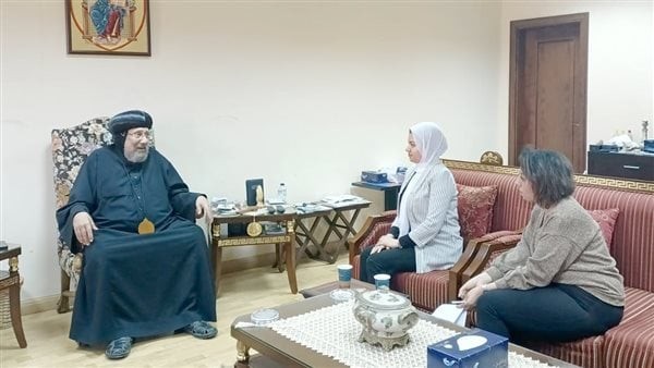 الأنبا إرميا: طلب منى أن أصلى إلى الله ليريحه من آلامه لشدة المرض