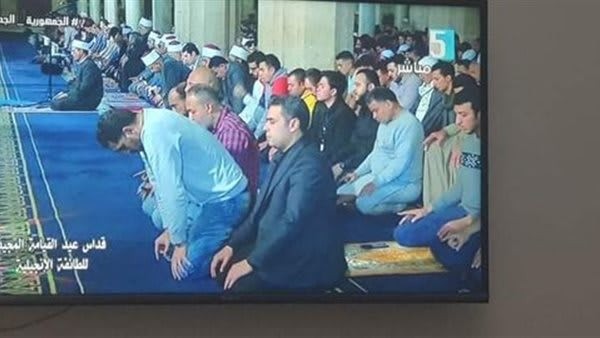 أول تعليق رسمى بشأن كتابة قداس عيد القيامة على بث صلاة التراويح - صور