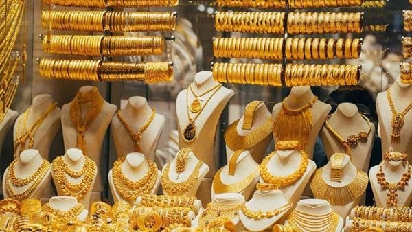ارتفاع مفاجئ بعد موجات انخفاض.. ماذا يحدث في سوق الذهب في مصر؟