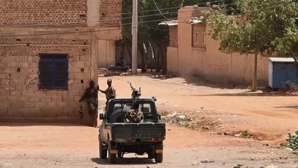 السودان.. الجيش يقرر تسليح "كل القادرين على حمل السلاح"