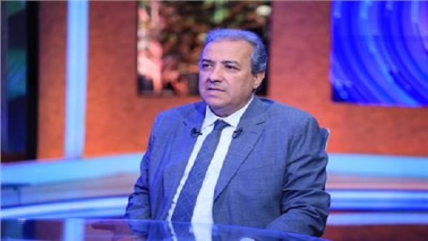 بعد هجوم المتشددين .. محمد العدل يدعم د.هشام الخياط : الحجامة ليست من الدين ولا الطعن فيها طعنا فيه