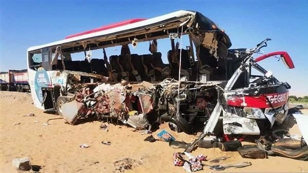 بينهم أطباء بيطريون وأئمة بالأوقاف.. ارتفاع ضحايا حادث الوادي الجديد لـ 18 متوفيًا و23 مصابًا | بث مباشر