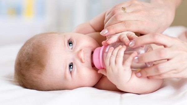 ما هو علاج البلغم عند الأطفال؟.. طرق متنوعة للقضاء على المشكلة بسهولة