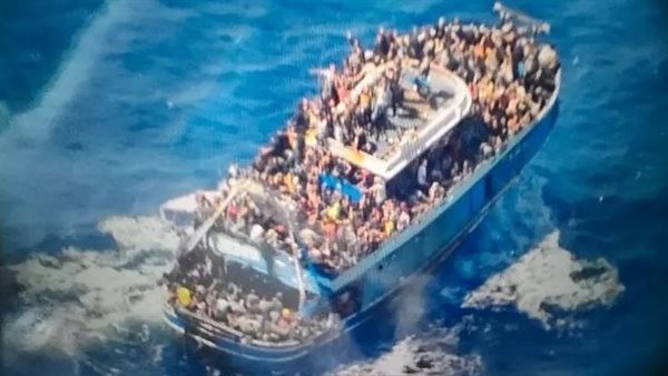 مفاجآت في حادث غرق مركب اليونان، والأمم المتحدة تطالب بإجراء تحقيق مع السلطات اليونانية
