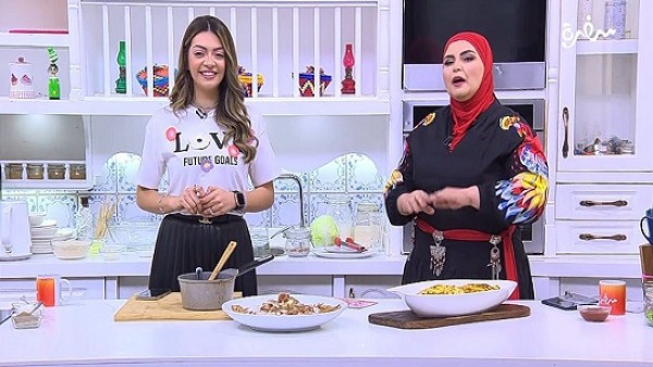 "صلي على النبي وقولي الشهادة" .. رواد تواصل يستنكرون حديث نجلاء الشرشابي للشيف ساندرا مكاري : وكأنها تدعوها لدخول الإسلام !