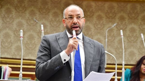 حسام المندوه يحذر المدارس الدولية من زيادة مصروفاتها (فيديو)