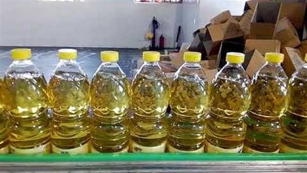 تراجع أسعار زيت الطعام بالأسواق.. ومواطنون: بشرة خيرة لباقى السلع
