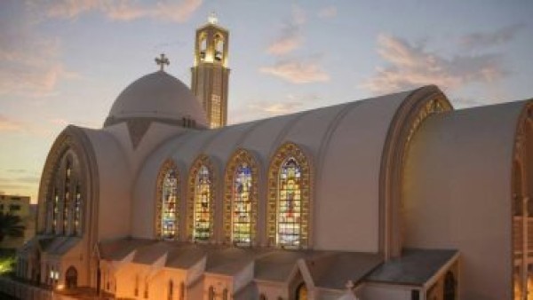 الكنيسة تنهى صوم الرسل بعد غدا وتبدأ الإفطار