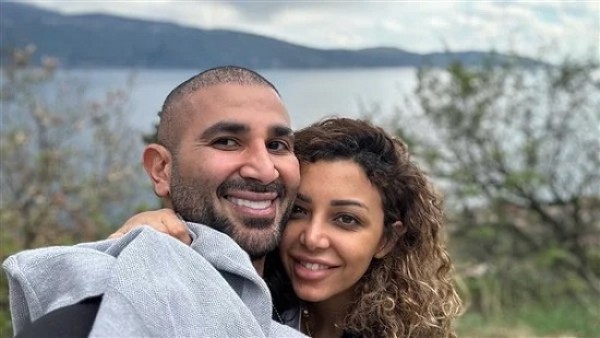 زوجة احمد سعد تعلن انفصالهما: عايزة أشكره على أصله الغير طيب ومعدنه السيء