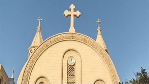 شفيع عمال البلدية ومنسقي الحدائق وصناع الأدوية.. من هو القديس فياكر؟
