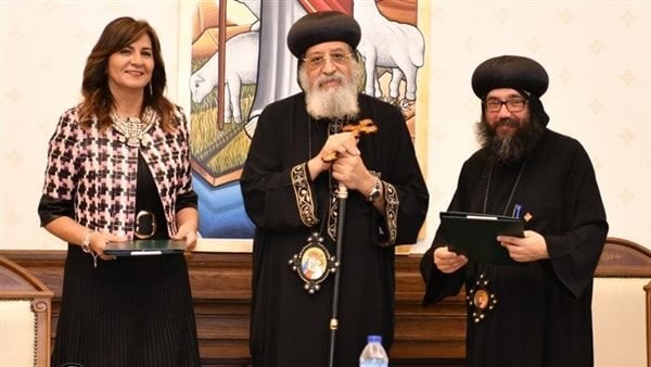 مؤسسة «فاهم» توقع بروتوكول تعاون مع الكنيسة بحضور البابا تواضروس والسفيرة نبيلة مكرم