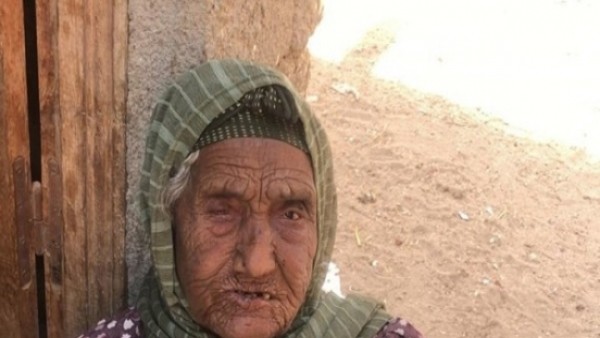 معمرة في الشرقية تبلغ 116 سنة وتحتفظ بصحتها.. كلمة السر «أكل بيتي»
