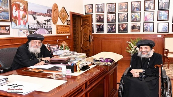 البابا تواضروس يستقبل الأنبا أنتوني