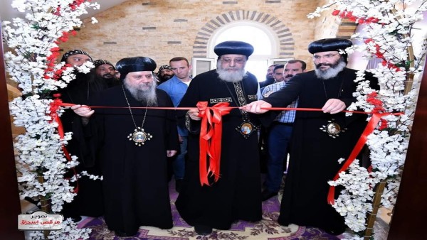 بالصور.. البابا تواضروس يزور دير القديس القوي الأنبا موسى بطريق العلمين