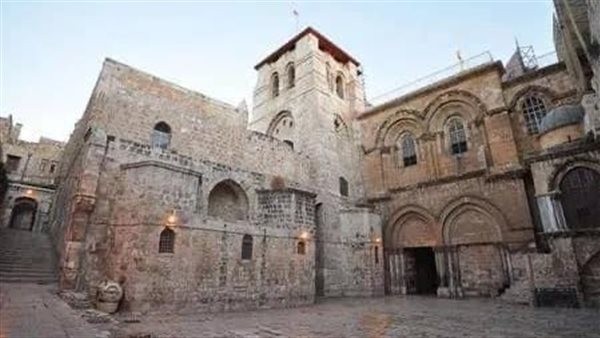 اكتشافات جديدة في محيط القبر المقدس في كنيسة القيامة بالقدس