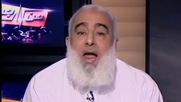 أشرف حلمى يطالب بالقبض علي الشيخ أبو إسلام : يشن حرب قذرة علي المسيحية ويتطاول علي الكنيسة ويهين المسيحيات بشكل خاص