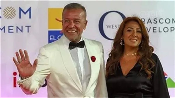من هي لورا طليقة شريف منير؟.. مسيحية وخدمت زوجته الأولى خلال مرضها الخبيث