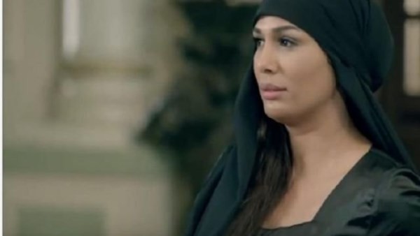 "قالي اقلعي هدومك".. رباب ممتاز تفتح النار على محمد السبكي| فيديو
